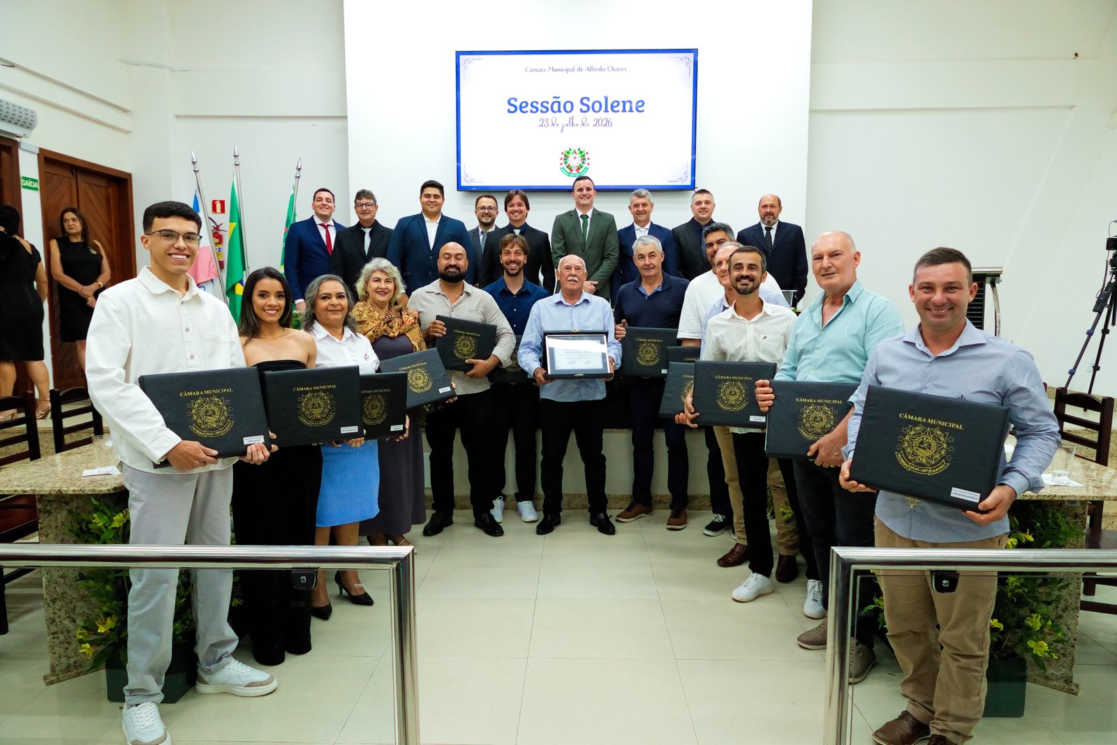 Câmara Municipal de Alfredo Chaves celebra trajetórias de excelência com a entrega das Comendas de Honra ao Mérito